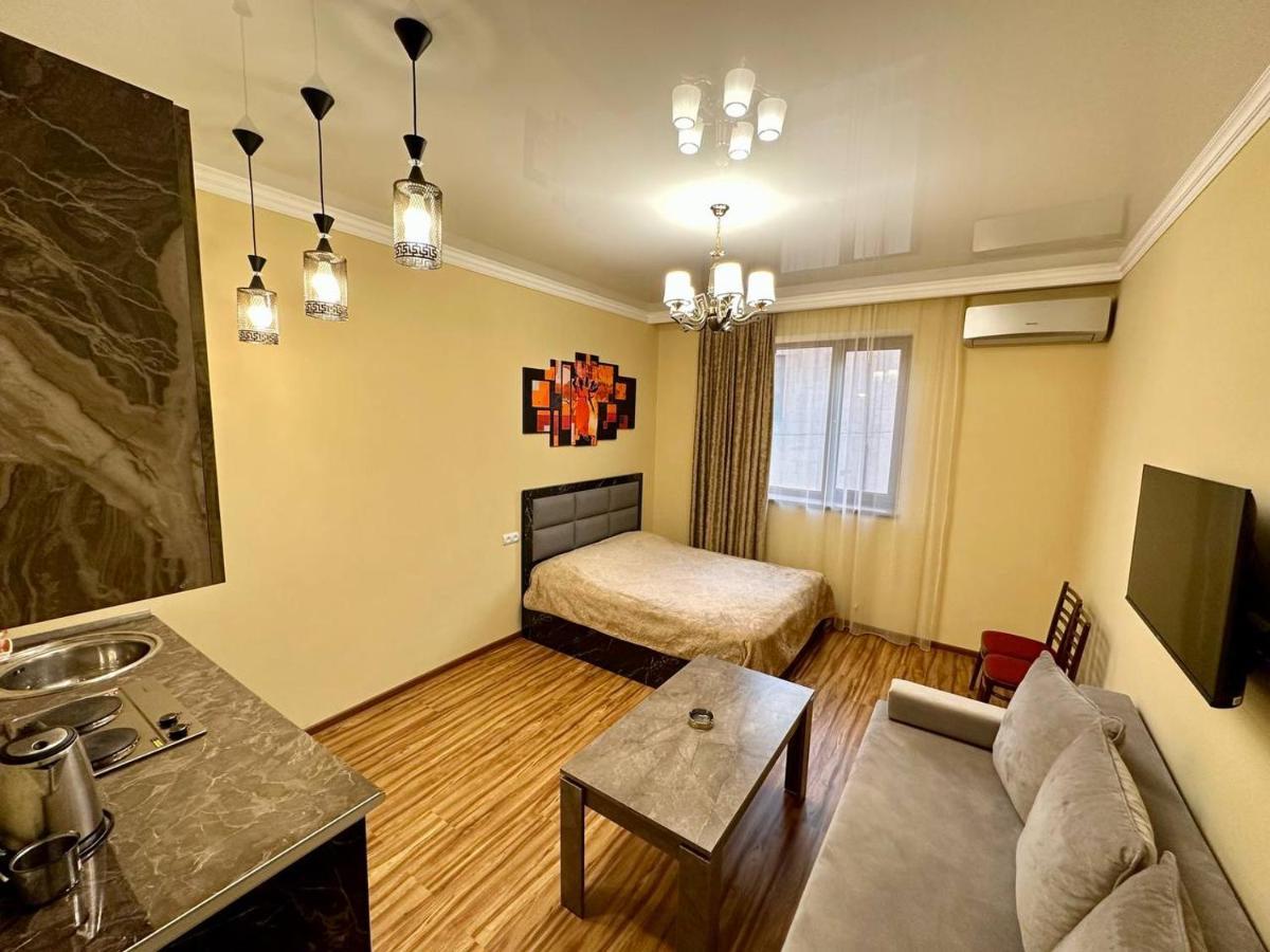 Apartamento Kond Apart House Ereván Exterior foto